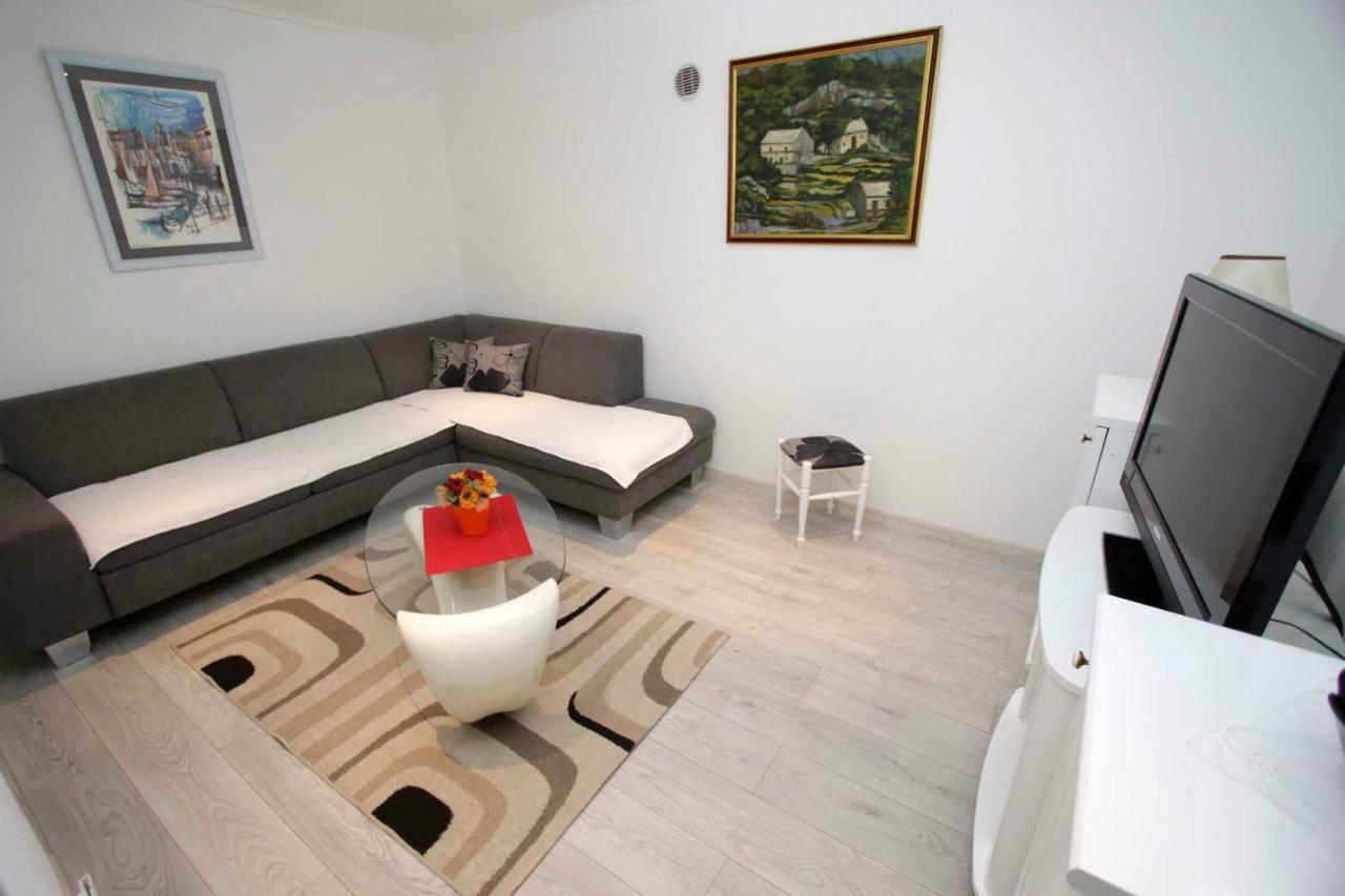 Apartmani Ivona&Ivo Makarska Exterior foto